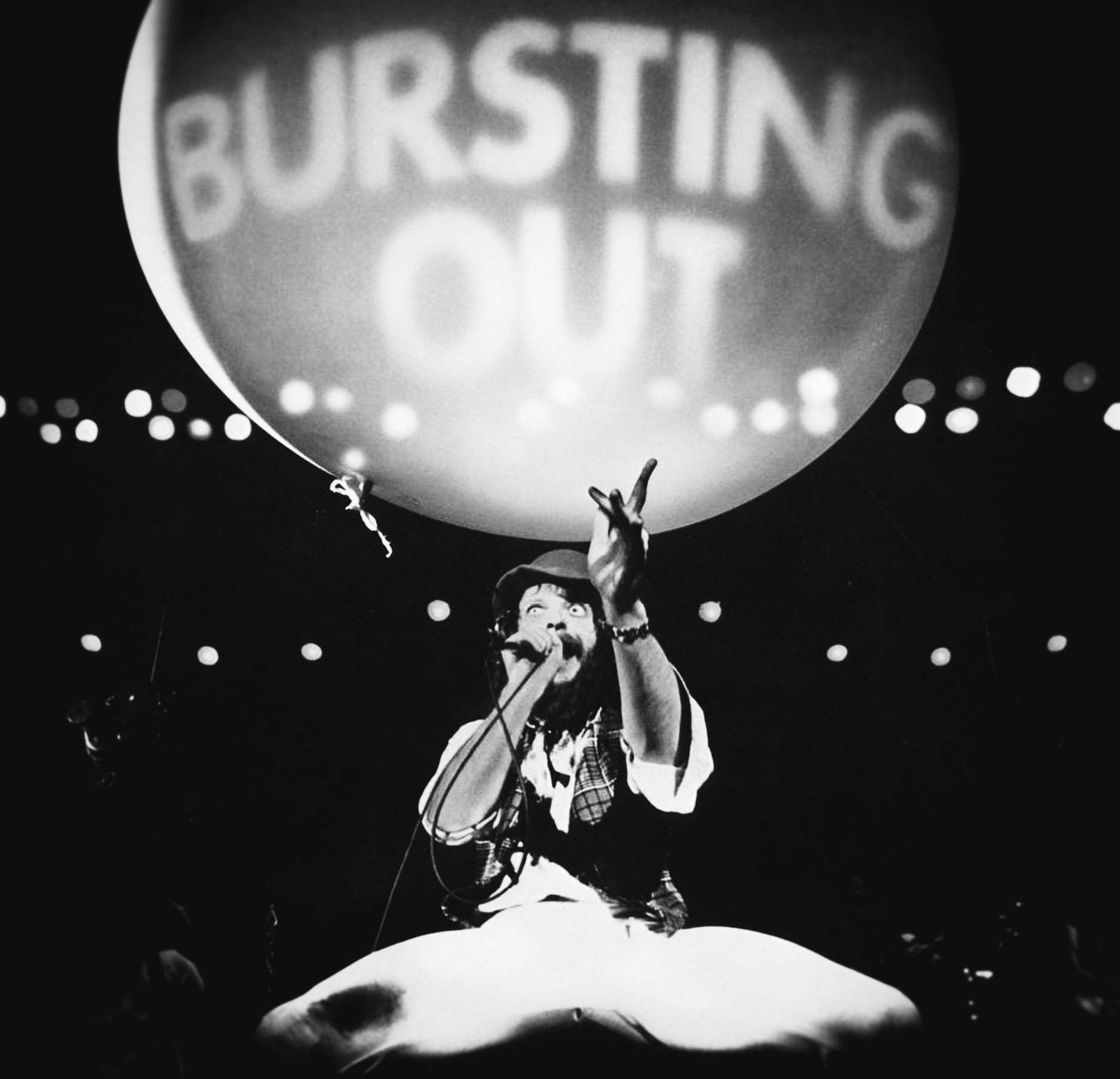 Bursting Out - Jethro Tull